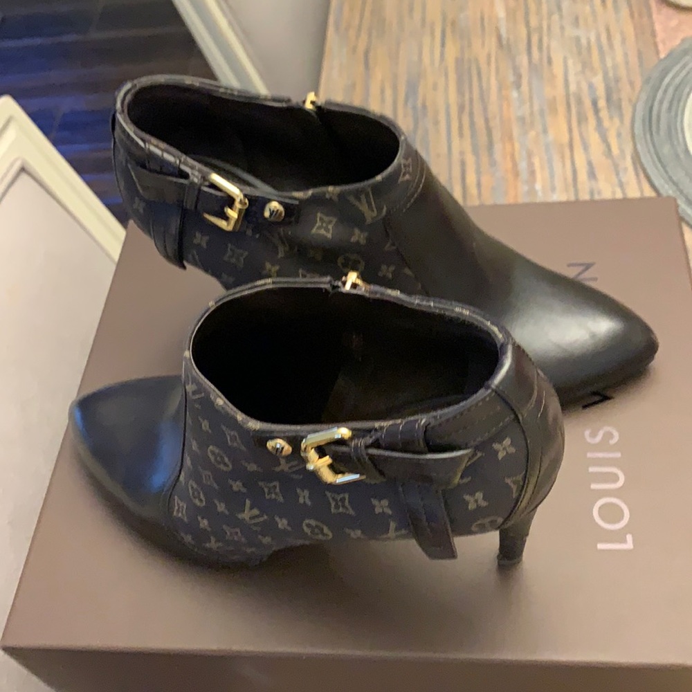 Louis Vuitton Booties